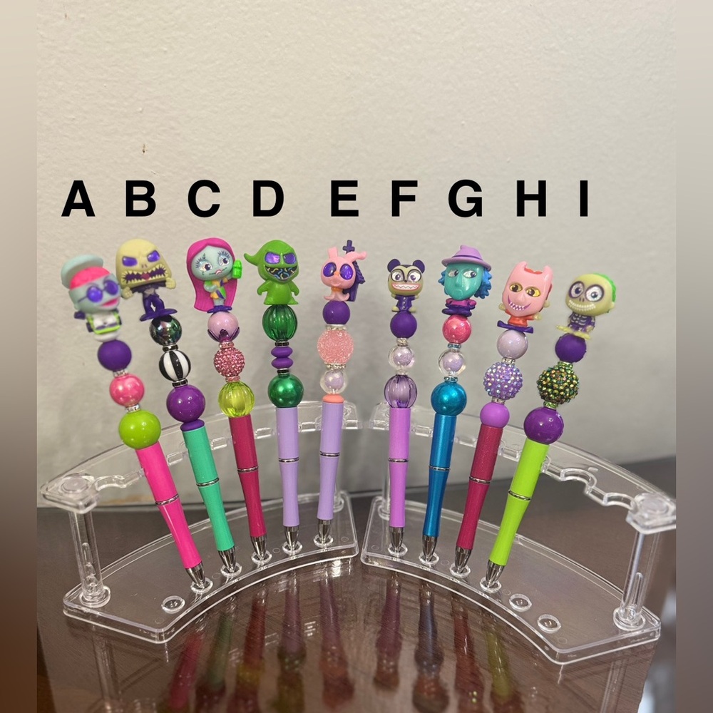 🌺Doorable Nightmare Before Christmas Glow in the Dark Beadable Pens